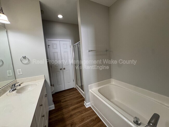 Building Photo - 7310 Caversham Way