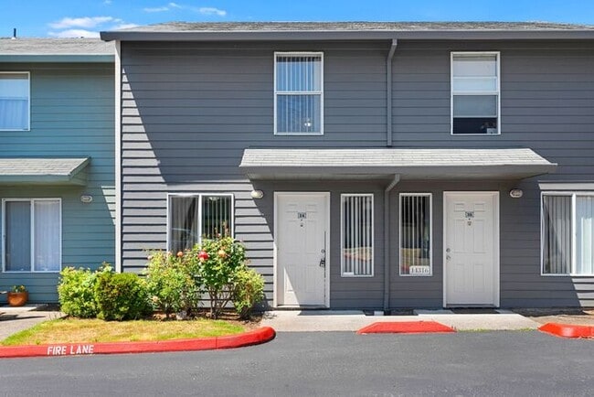 Building Photo - 2 bedroom unit. Pets OK! Lots of upgrades!...