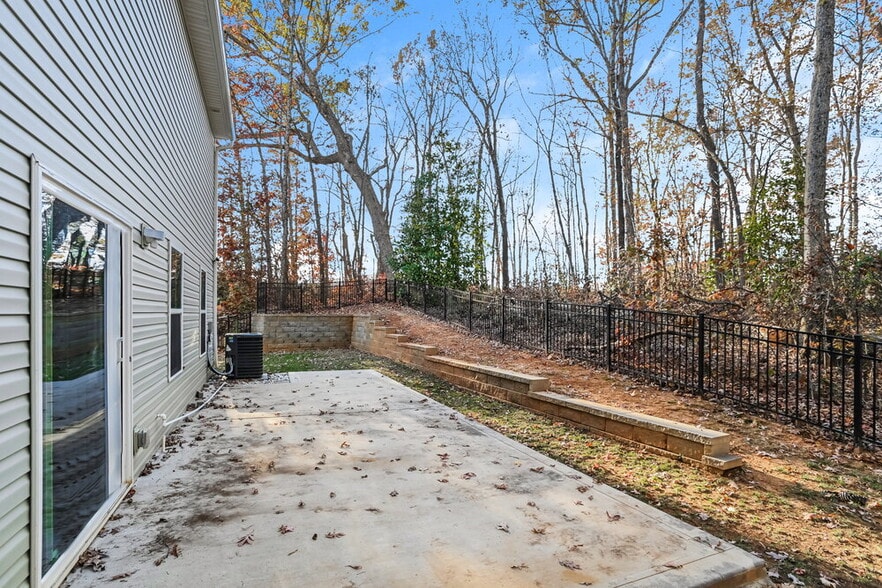 Building Photo - 1603 Joseph Hewes Ct