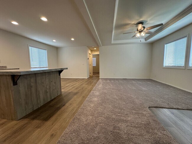Building Photo - 212 Las Flores Ave