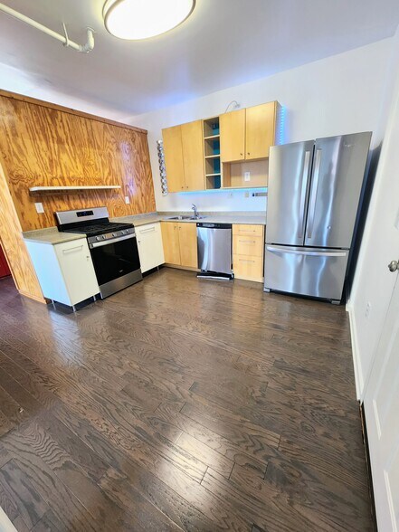 Building Photo - 5170 Butler St