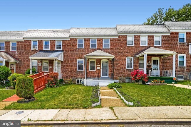 Building Photo - 1014 Lyndhurst St