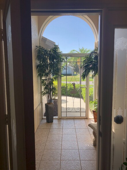 Building Photo - 2452 Addington Cir