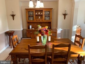 Building Photo - 7106 Point Replete Cir