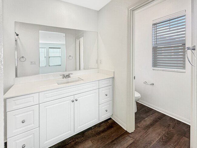 Building Photo - 27607 Sawtooth Ln