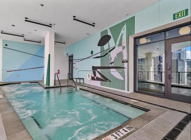 Building Photo - 398 NE 5th St