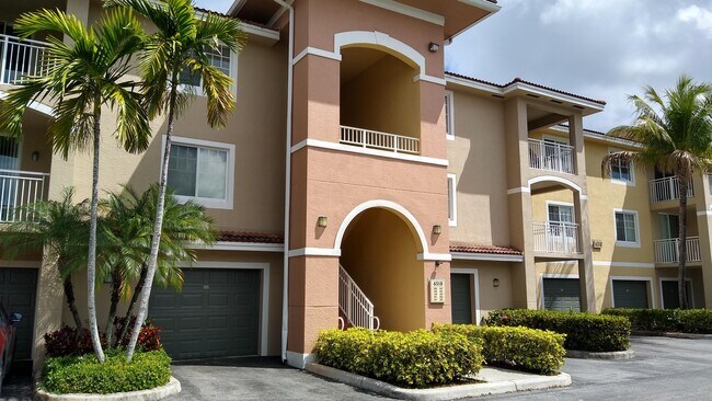 Building Photo - 6510 Emerald Dunes Dr