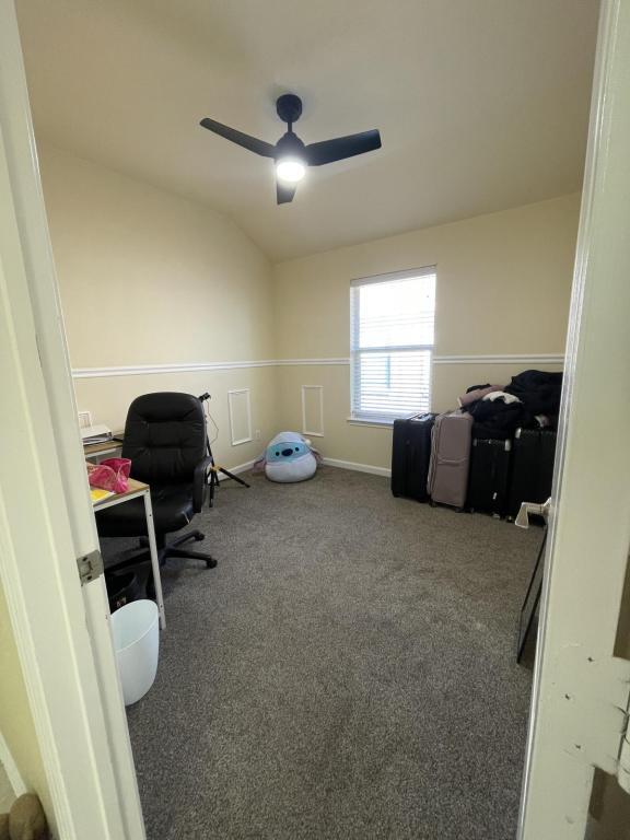 Building Photo - 625 Hutchins Dr