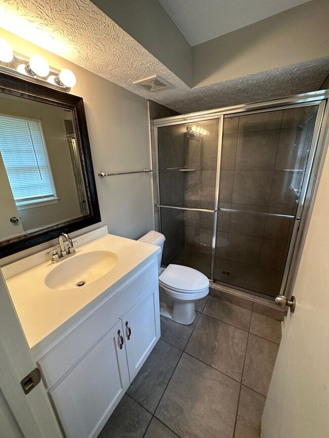 Building Photo - 116 Whippoorwill Ln