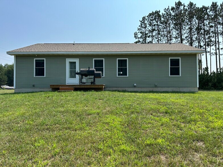 Building Photo - 6126 Jeffrey Pl