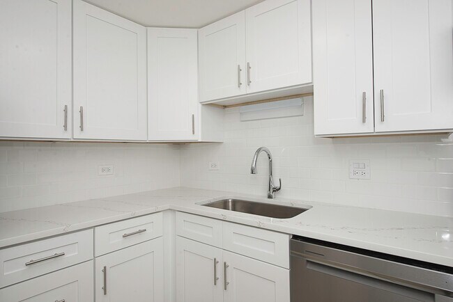 Building Photo - 1463 Mercury Dr