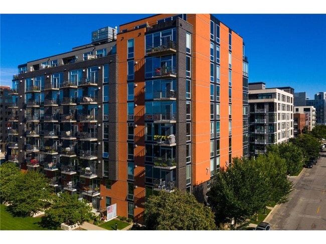 Building Photo - 730 N 4th St