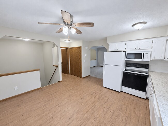 Building Photo - 8820-8822 Griggs Ave