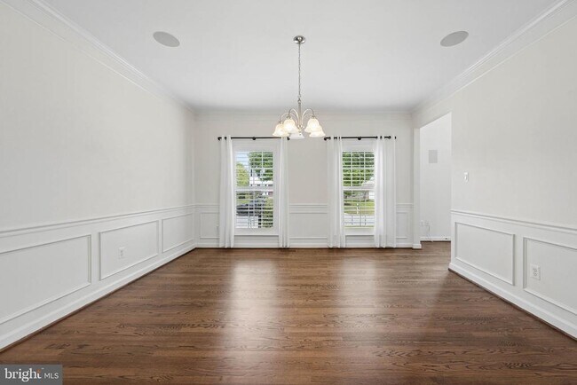 Building Photo - 110 Bedrock Dr