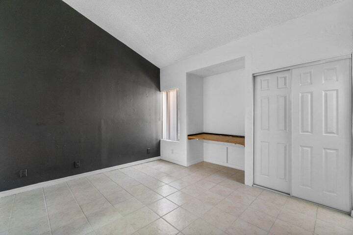 Building Photo - 1149 NW 13th St