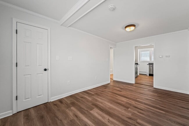 Building Photo - 35 Saratoga Ave