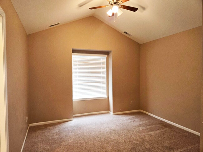 Building Photo - 14382 Shadywood Dr