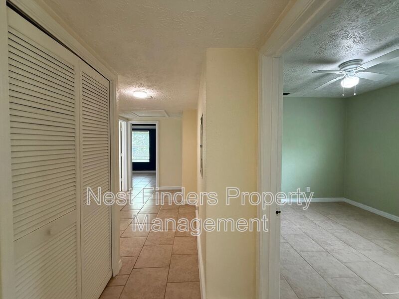 Building Photo - 4694 Timuquana Rd