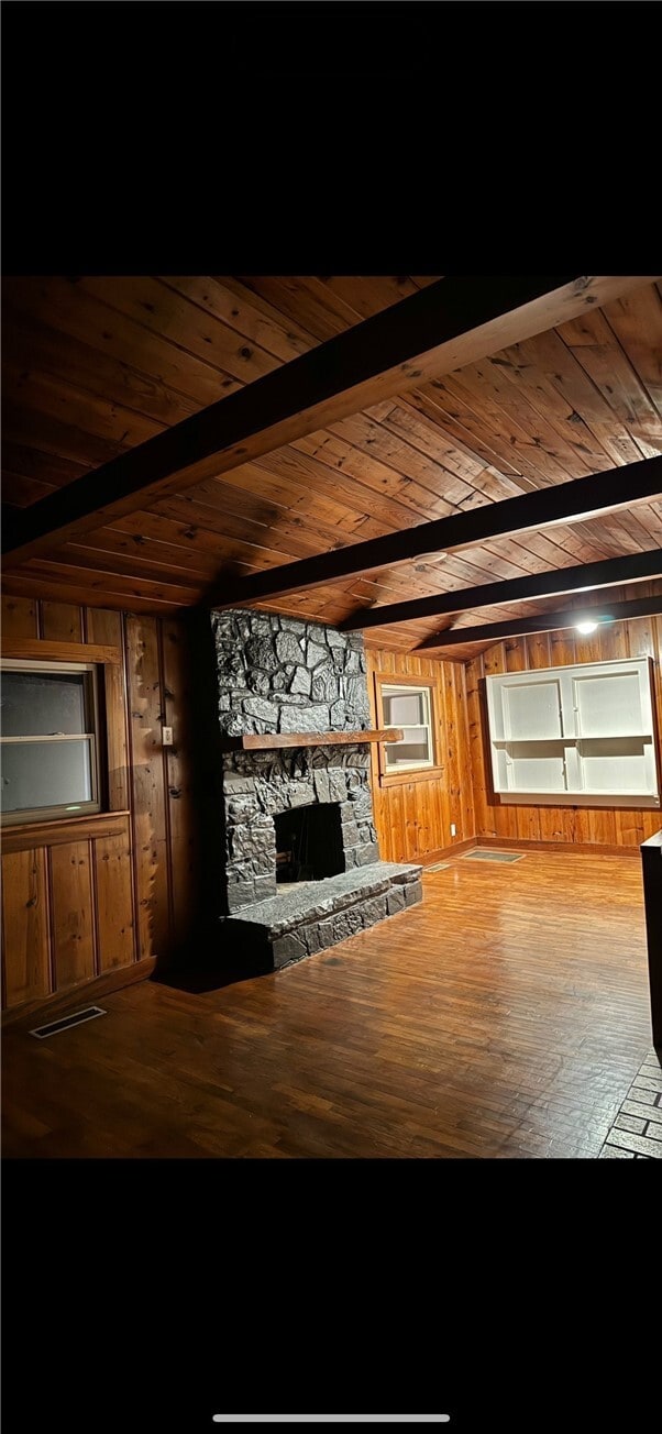 Building Photo - 872 Butterfield Ave