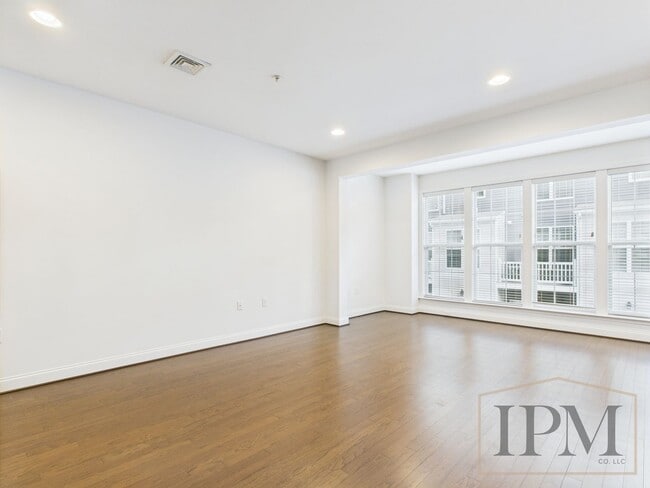 Building Photo - 2-bedroom 2.5 bath Luxury Townhome located...