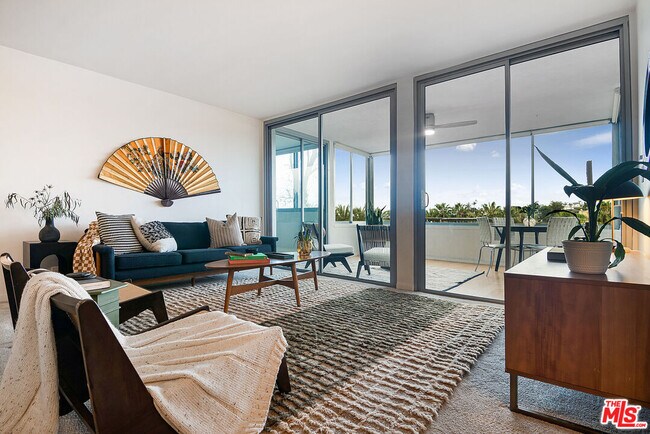 Building Photo - 8701 Delgany Ave