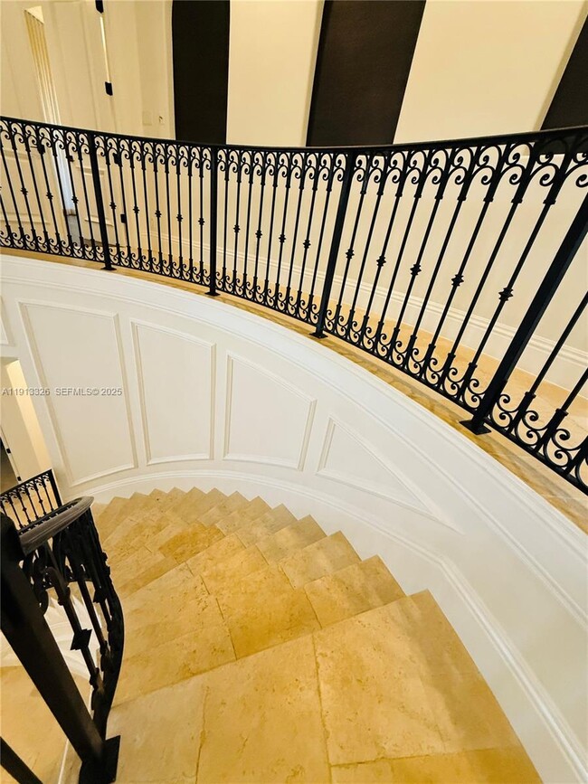 Building Photo - 959 Eve St