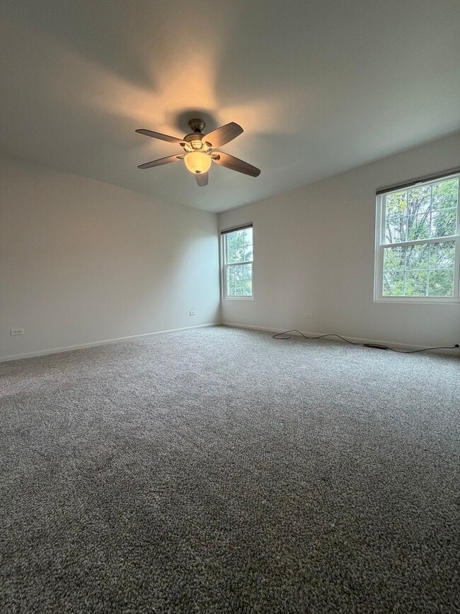 Building Photo - 4917 Montauk Dr