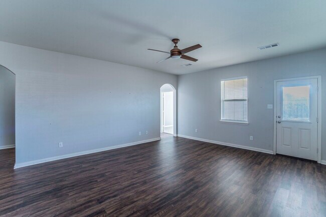 Building Photo - 6220 Obsidian Creek Dr