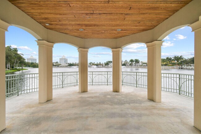 Building Photo - 3610 Gardens Pkwy