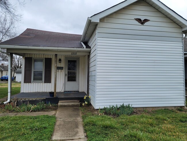 Building Photo - 1 Bedroom 1 Bathroom Single Family Home