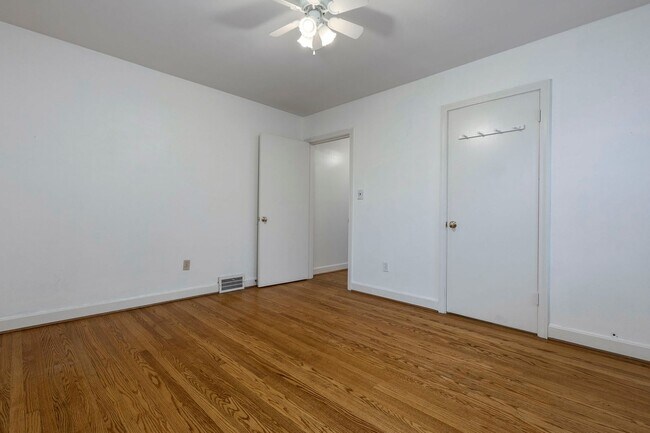 Building Photo - 4225 Rudy Ln