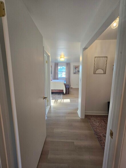 Building Photo - 1422 Millbro Cir