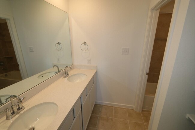 Building Photo - 21902 Andover Knl Dr