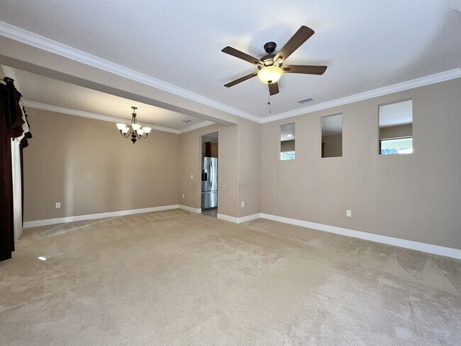 Building Photo - 2532 Glenridge Cir