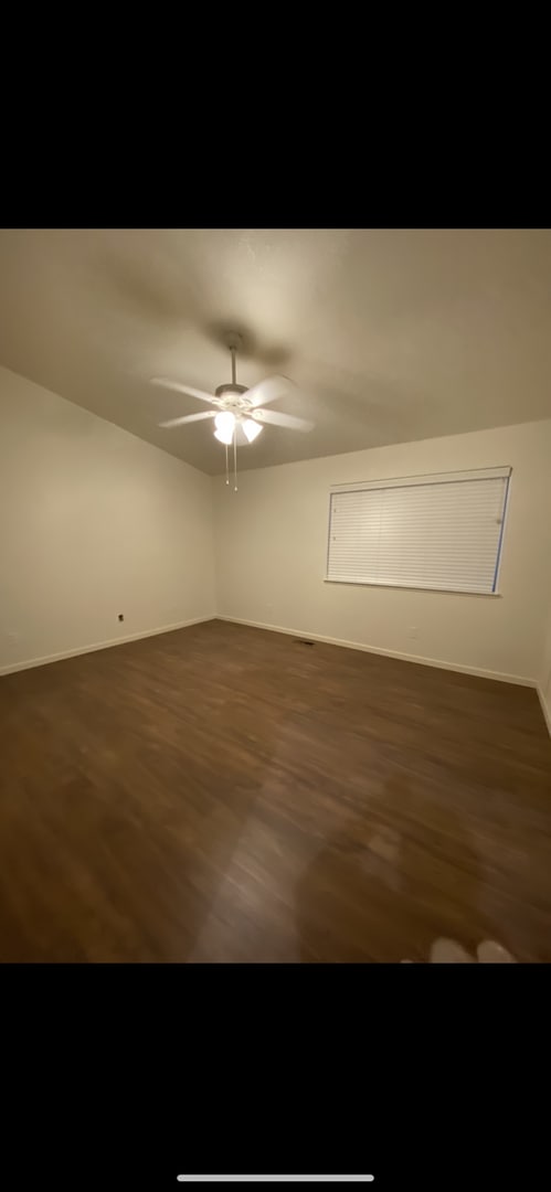 Building Photo - Spacious two bedroom two bath home in Carson City