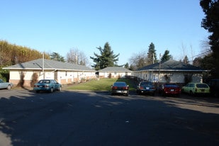 Building Photo - 6901-6923 NE Prescott