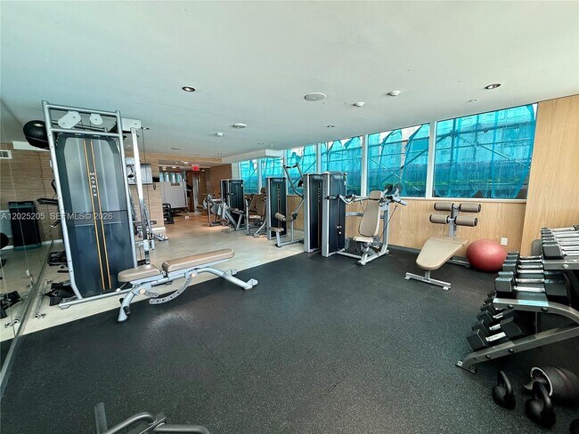 Building Photo - 400 Sunny Isles Blvd