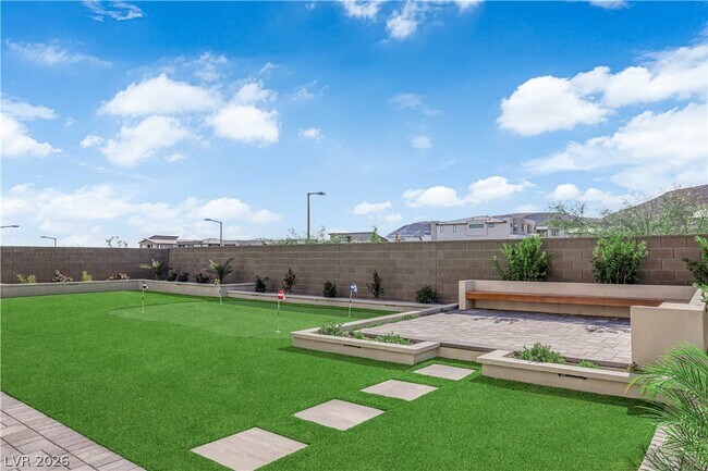 Building Photo - 10663 Stone Ledge Ave