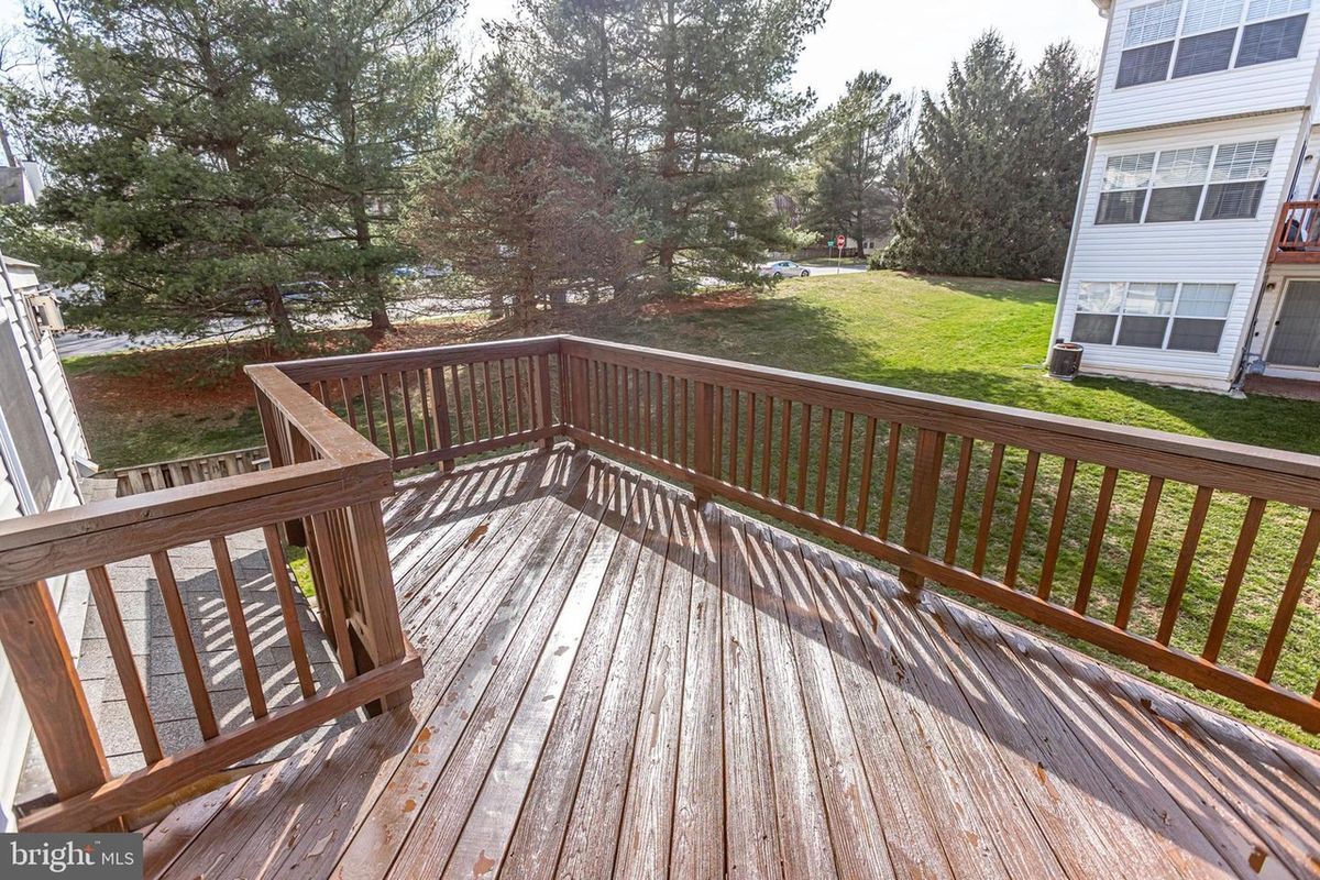 Building Photo - 15656 Three Otters Pl