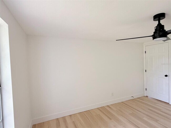 Building Photo - 8512 Longboat Ln