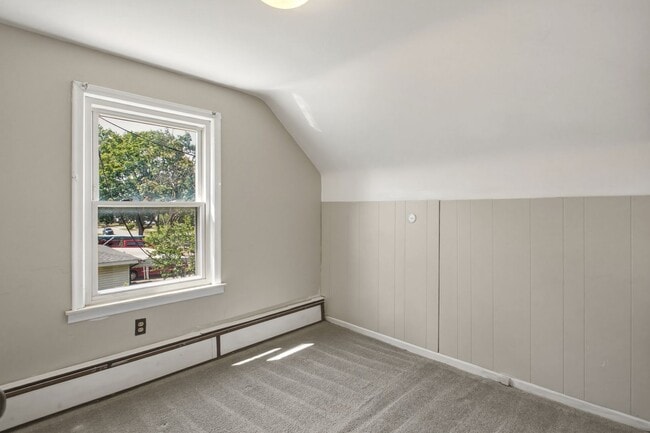 Building Photo - 25433 McDonald St