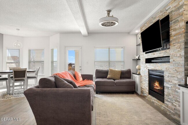 Building Photo - 7328 Corona Del Sol Dr