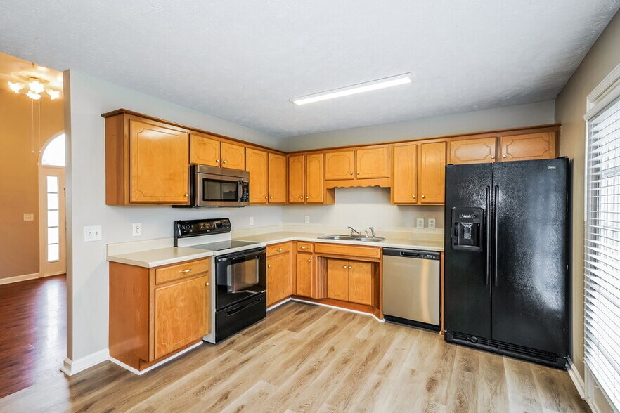 Building Photo - 202 Zenith Ct