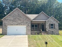 Building Photo - Lenoir City 37771 - Available 6/1/26, 3 bedroom, 2 bath home - Contact Chad Weeks (865)567-6193