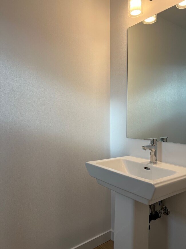 Building Photo - Brand New Townhomes With Upscale Modern Design