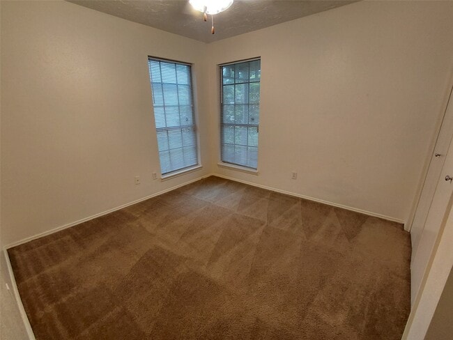 Building Photo - 3203 Mourning Dove Dr