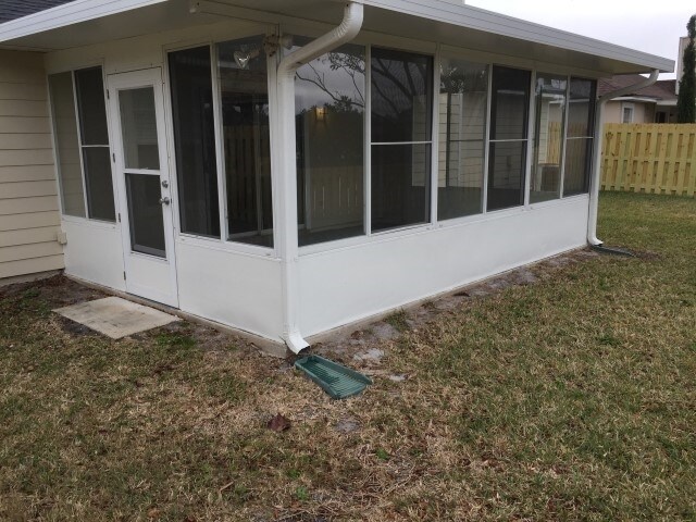 Building Photo - 578 Prindle Dr E