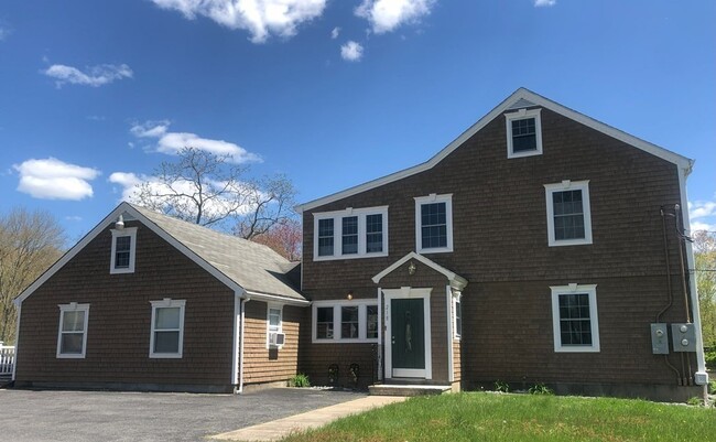Building Photo - 218 Thurber Ave