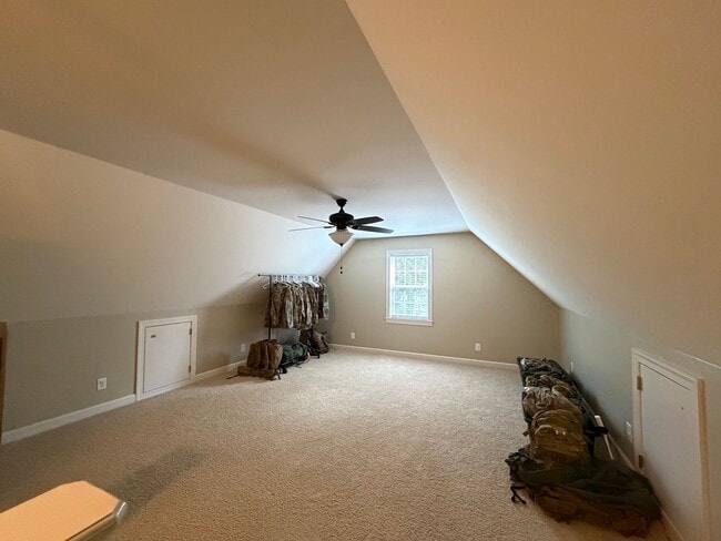 Building Photo - Carolina Lakes Gated Community!!
