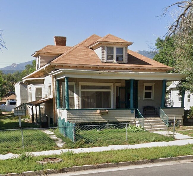 Building Photo - 1111